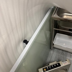 ガラステーブルの画像
