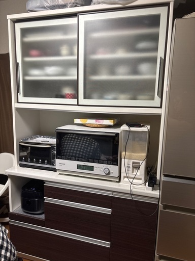 値下げしました！食器棚！