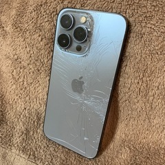 iPhone13Pro 256GB SIMフリー 背面割れ　動作確認品
　　　　　の画像