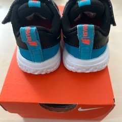 子供用NIKEスニーカーの画像