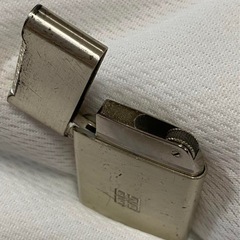 GIVENCHY ライター シルバー タバコ ZIPPO
の画像