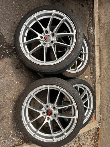 OZ Racing Leggera HLT 18インチホイール　ゴルフR等に！