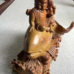 魚上　恵比寿　楠淡彩　木像　置物　アンティーク　縁起物の画像