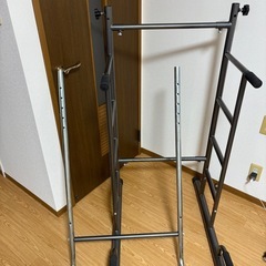 懸垂バー　ぶら下がり健康器具の画像