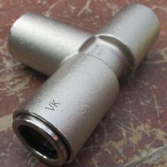☆日立金属 HITACHI プッシュインパクト継手接続要領15A 15A×15A 23・U VK LPガス用◆ひょうたん印の画像