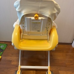 Combi  ハイローチェアの画像