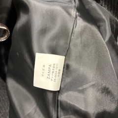 灰色　ジャケット　の画像