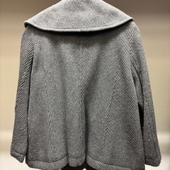 灰色　ジャケット　の画像