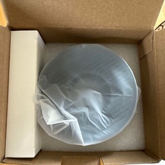 新品未使用　プロジェクター 家庭用 270°回転 18000LM 4K対応 黒の画像