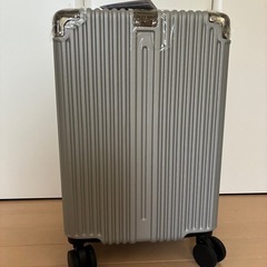 【新品未使用品】スーツケース　機内持込サイズ　　の画像