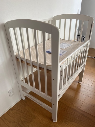 ハイシートミニベビーベッド収納板付き(KATOJI)