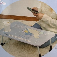 すみっコぐらしテーブルの画像
