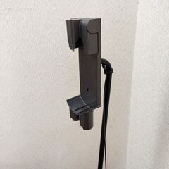 dyson ダイソンV7 サイクロン掃除機 スタンド一式の画像