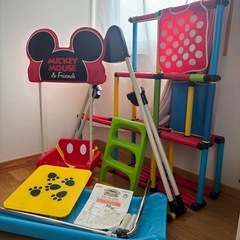 折りたたみ式ミッキーマウスのジャングルジムの画像