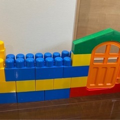 全身でブロックの画像