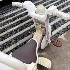 幼児用三輪車　の画像