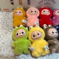 ラブブ　PIN FOR LOVE アルファベットラブブ　の画像