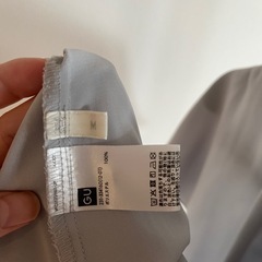 【無料】GU 半袖ブラウス2着　の画像