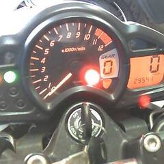 SUZUKI グラディウス650 白/青 車検残R7/10月 エンジン始動動画 名変で乗れます 半額配送キャンペーン 現状渡し P-Yardの画像
