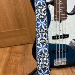Bacchus バッカス エレキベース 【スタンド・ストラップ・ソフトケース付
】の画像