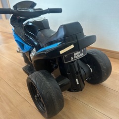 BMW子供用電動バイクの画像