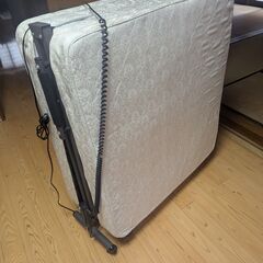 電動リクライニングベット(介護)の画像