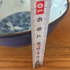 【USED・美品】☆うさぎの柄の可愛い丼☆１つ☆大きくて使いやすい☆和食器☆☆うどんやお蕎麦にの画像
