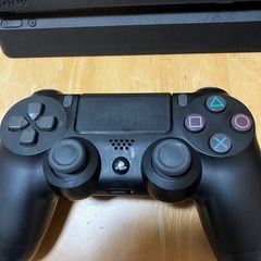 PlayStation4 CUH-2000A 500GB の画像