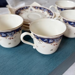 中古（未使用に近い）　ティーカップ　　　
４セットの画像