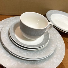 食器　10点　カップ　ソーサー　セットの画像