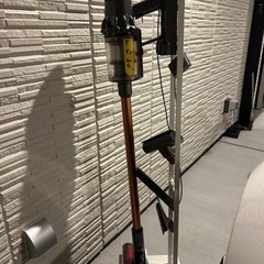 【引き取り決定済】ダイソン掃除機の画像