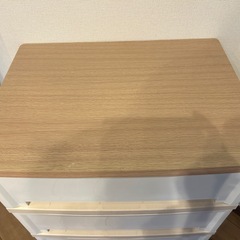 収納家具　4段引き出し付きタンスの画像