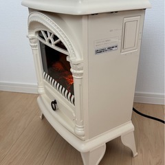 ニトリ　暖炉型ファンヒーターの画像
