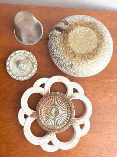 OITOMI 及富  南部鉄器 令和あられ急須　鍋敷セット　0.5L