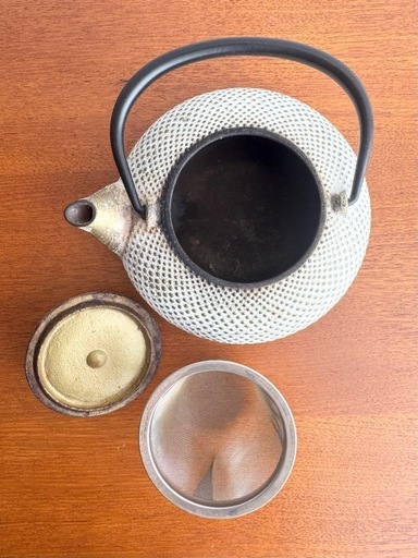 OITOMI 及富  南部鉄器 令和あられ急須　鍋敷セット　0.5L