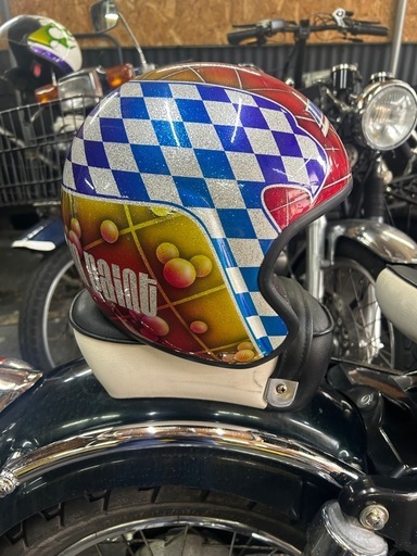 バイクも出品してます。オールペイントワンオフヘルメット！