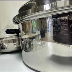 アムウェイ　クイーンの鍋セットの1部です。の画像