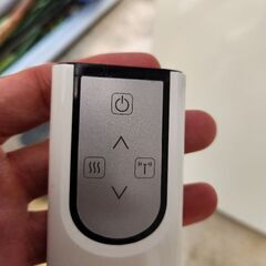 値下げ💴⤵️ワンコイン　エレクトロラックス　空気清浄機　動作確認済み　リモコン付きの画像