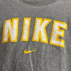 NIKE Tシャツの画像