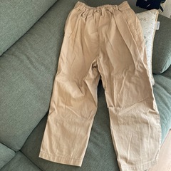 ピンクラテ　ベージュのパンツ　サイズ140の画像