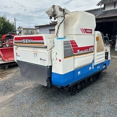 ISEKI コンバイン HV218 ２条刈り ①の画像