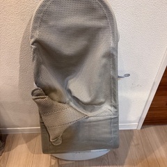 BABYBJÖRN ベビーチェア グレー メッシュの画像