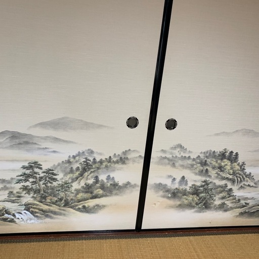 24日まで受付　　
襖