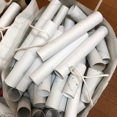 ペーパー芯　大量の画像