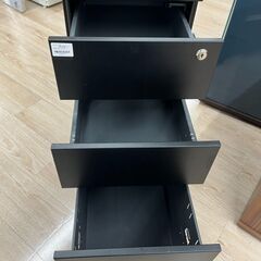 ジモティー割引🏷️【ジャングルジャングル 岸和田和泉インター店】キャビネット ブラック 和泉市 堺市 岸和田市 泉大津市 高石市 泉北郡熊取町の画像