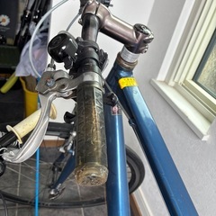 自転車　クロスバイク　青　
46cm    の画像