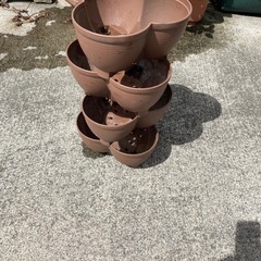 4段プランターの画像