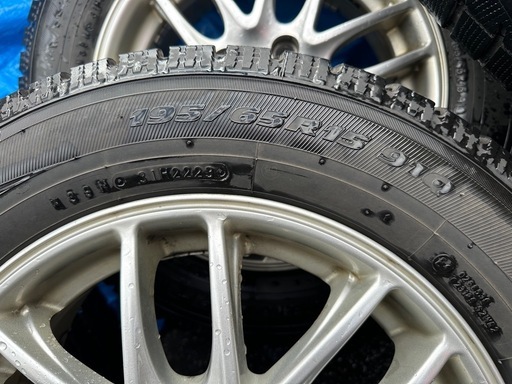 2023年製　4本セット　195\65r15　冬タイヤ　スタッドレス