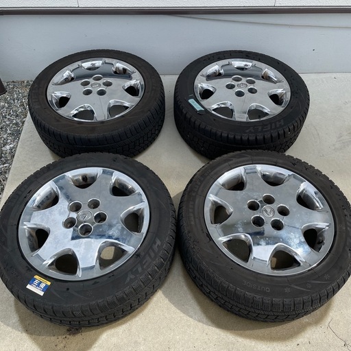 スタッドレスタイヤ、ホイール