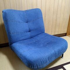 一人用リクライニングソファ　オットマン付きの画像